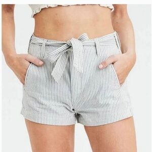 𝅺american Eagle Striped Belted Shorts Size 2